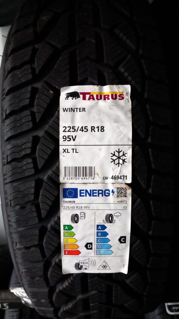 PNEUMATICI TAURUS 225/45 R18 95V